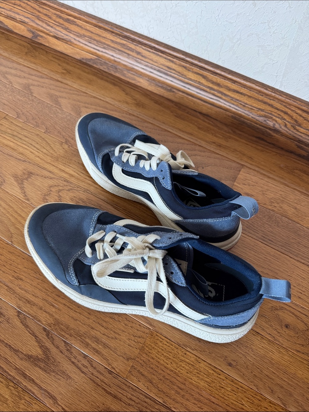 Vans UltraRange Exo in Moonlight Blue/Marshmallow - Picture 3 of 6